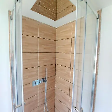 Cosy 4 - Centre Apartmán *